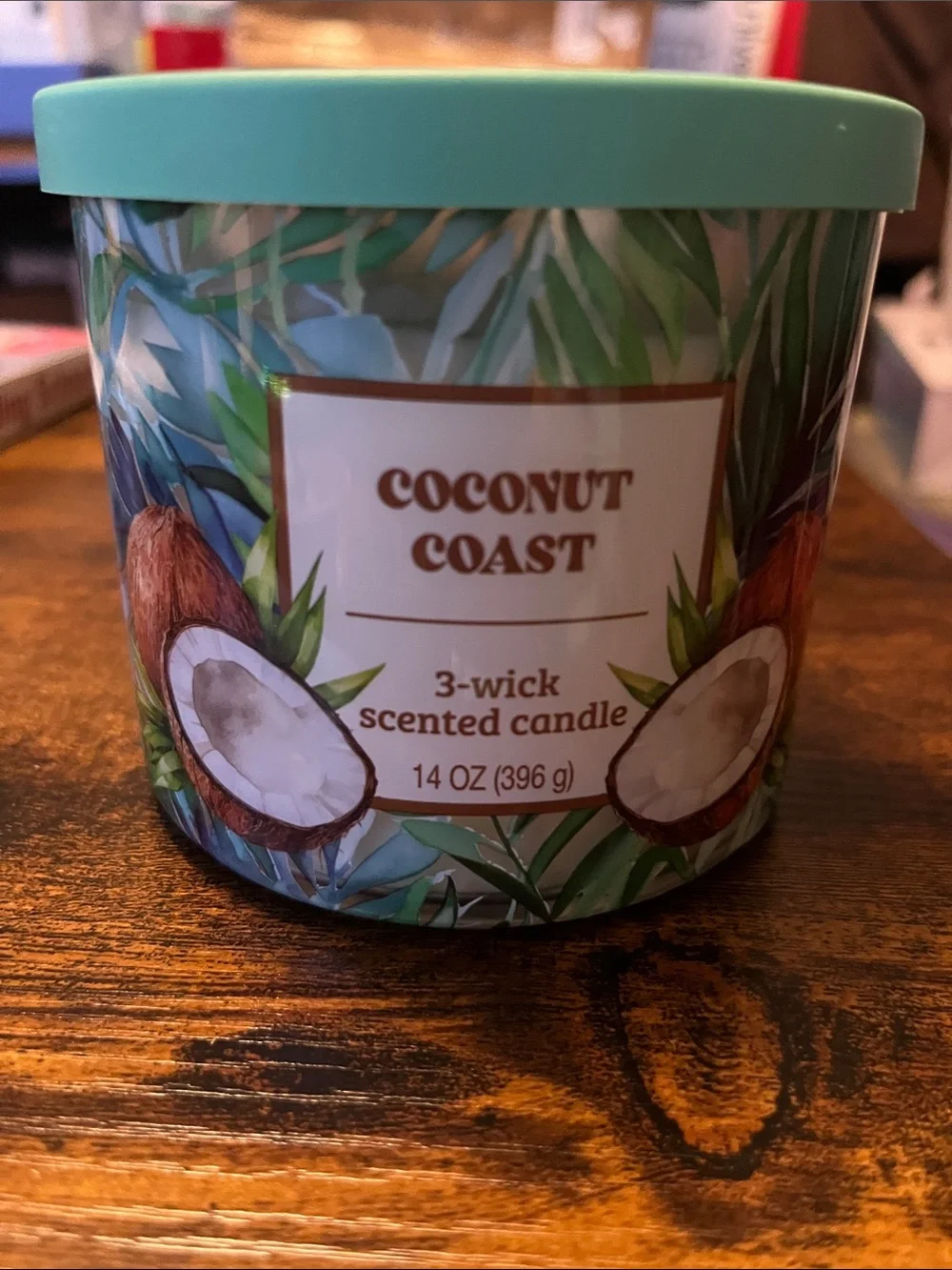 3-Wick Scented Candle - Coconut CoastLid